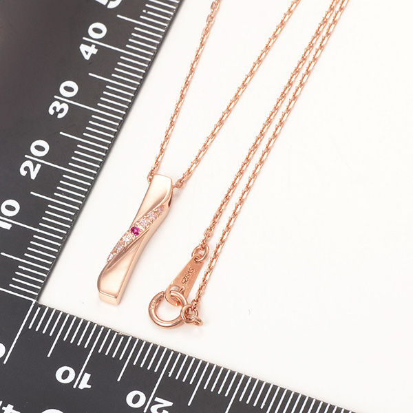 シルバーネックレス