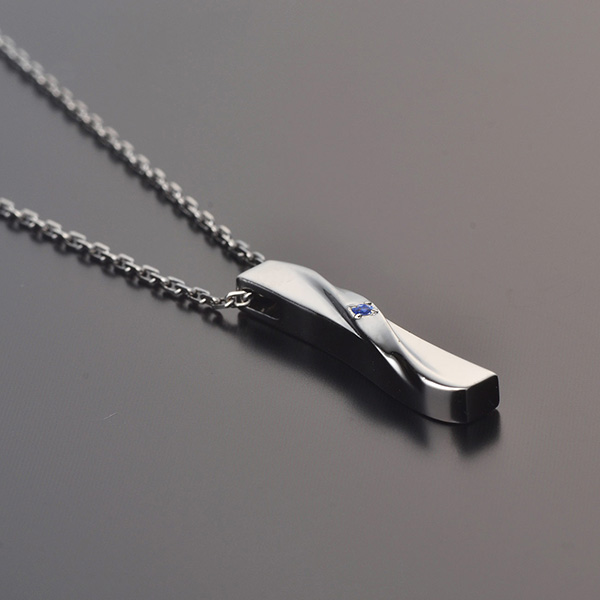 シルバーネックレス