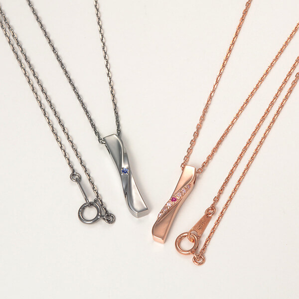 シルバーペアネックレス