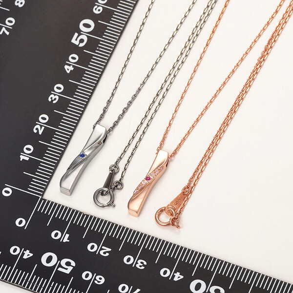 シルバーペアネックレス