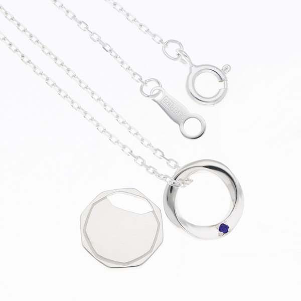 シルバーネックレス