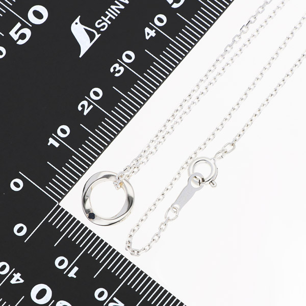 シルバーネックレス