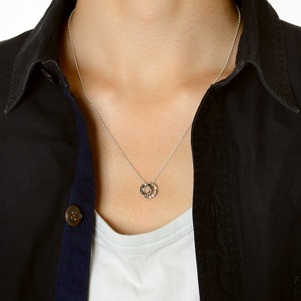 シルバーネックレス