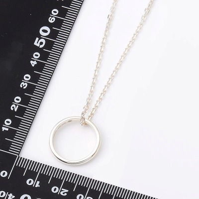 シルバーネックレス