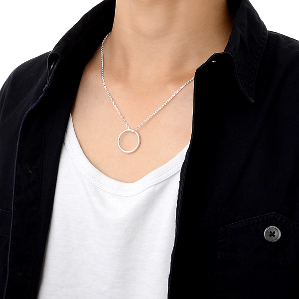 シルバーネックレス