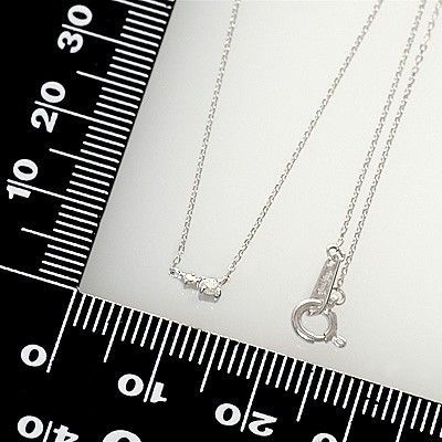 ホワイトゴールドネックレス