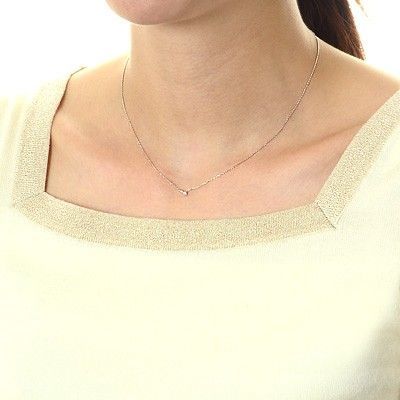 ホワイトゴールドネックレス