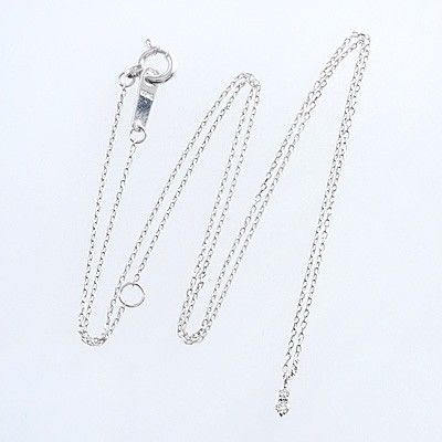 ホワイトゴールドネックレス