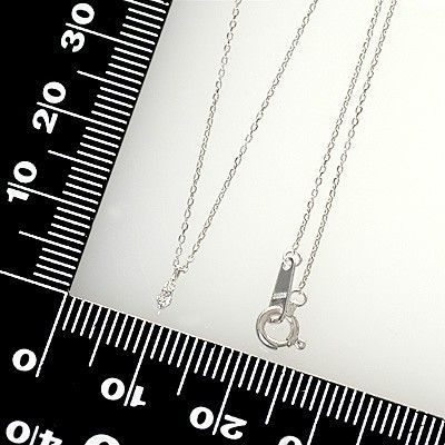 ホワイトゴールドネックレス