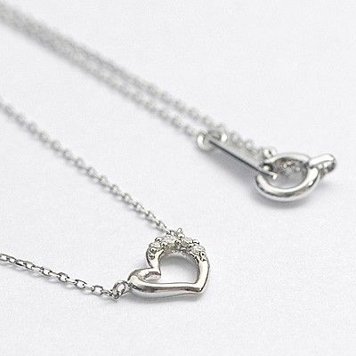 ホワイトゴールドネックレス