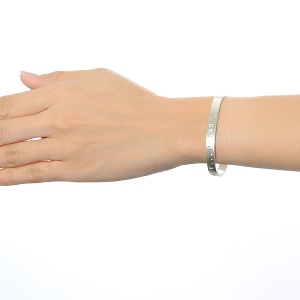 シルバーバングル