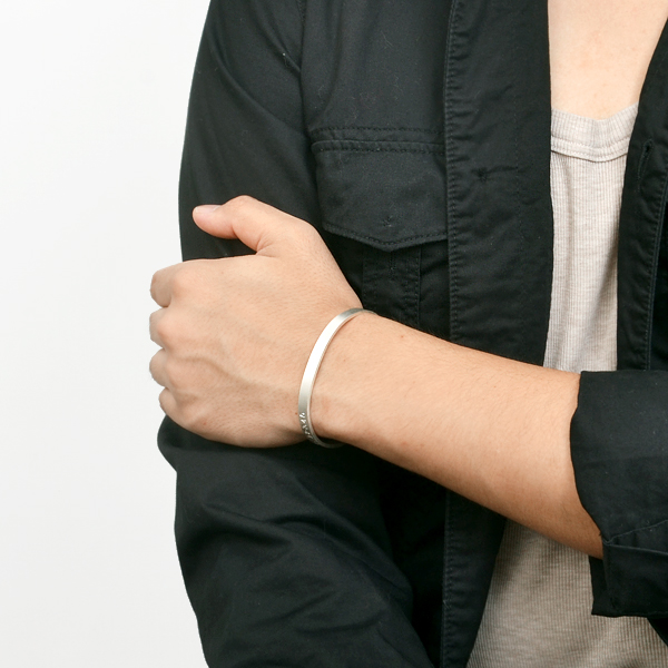 シルバーペアバングル