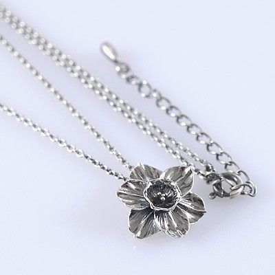 シルバーネックレス