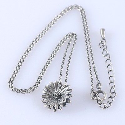 シルバーネックレス