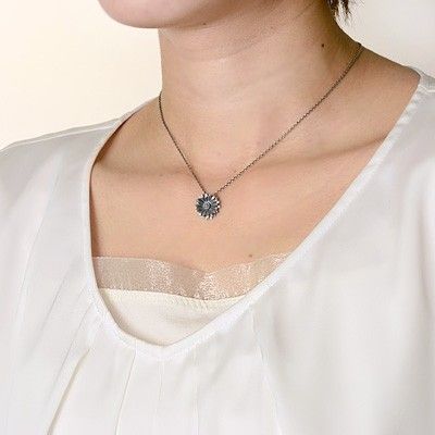 シルバーネックレス