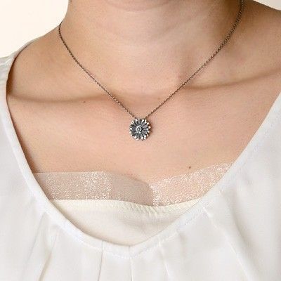 シルバーネックレス