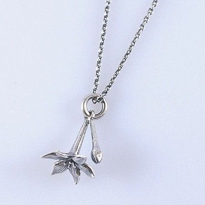 シルバーネックレス