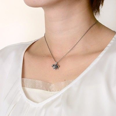 シルバーネックレス