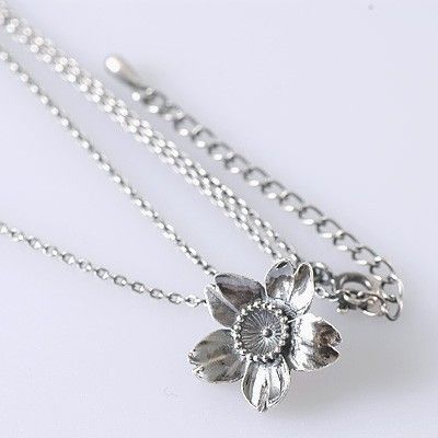 シルバーネックレス