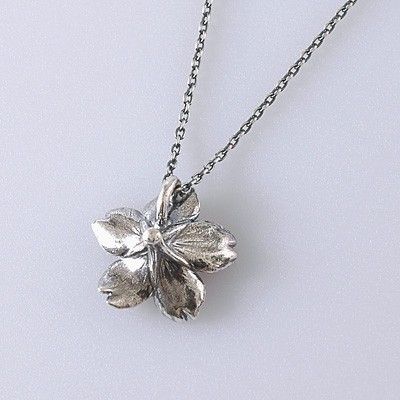 シルバーネックレス