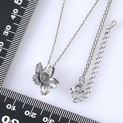 シルバーネックレス