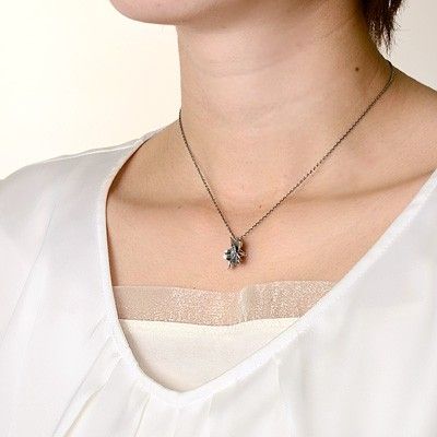 シルバーネックレス