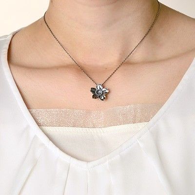 シルバーネックレス