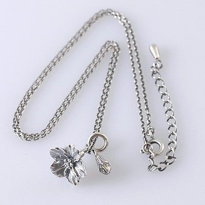 シルバーネックレス