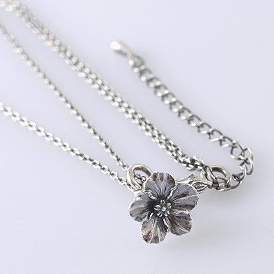 シルバーネックレス