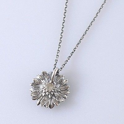 シルバーネックレス