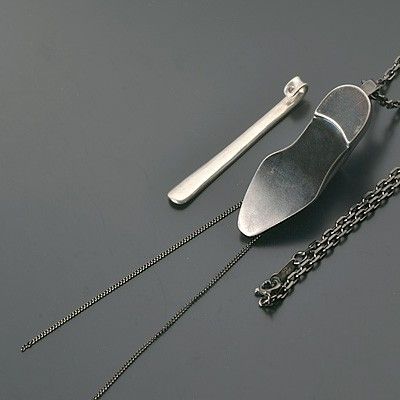 シルバーネックレス