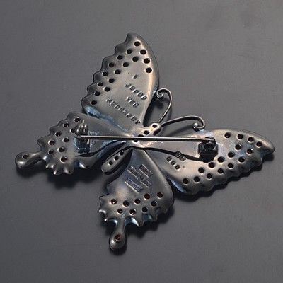 シルバーブローチ