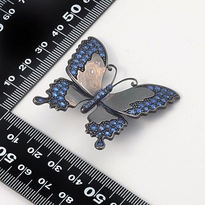 シルバーブローチ