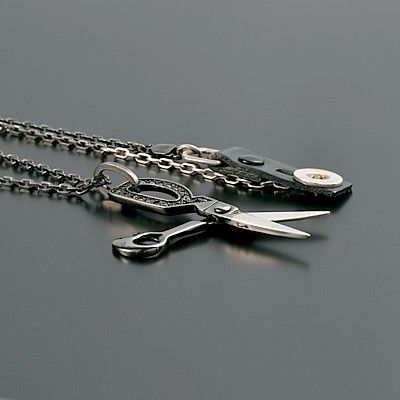 シルバーネックレス