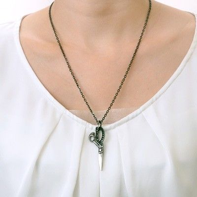 シルバーネックレス