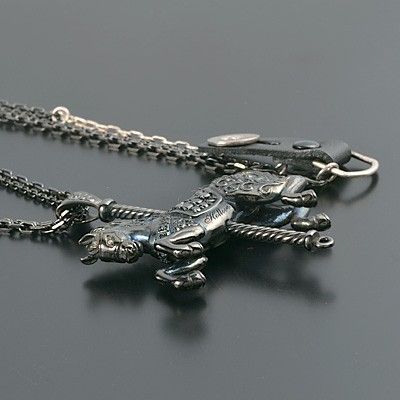 シルバーネックレス