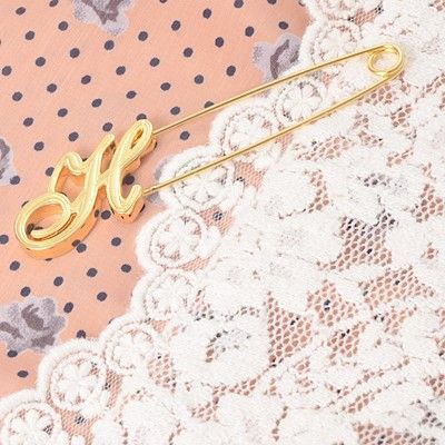 シルバーブローチ