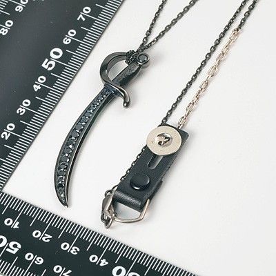 シルバーネックレス