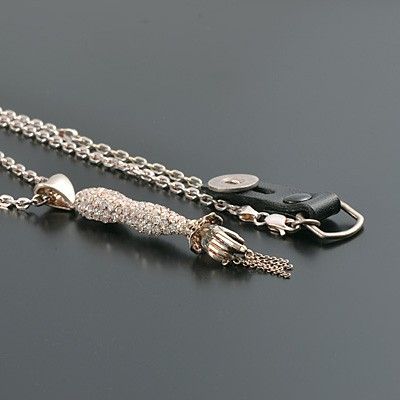 シルバーネックレス