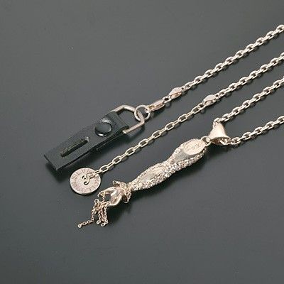 シルバーネックレス