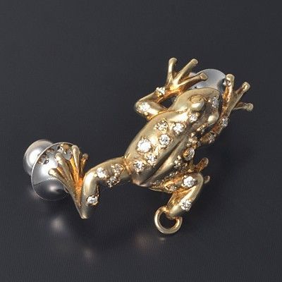 シルバーブローチ