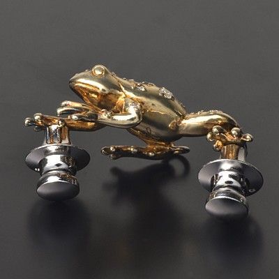 シルバーブローチ