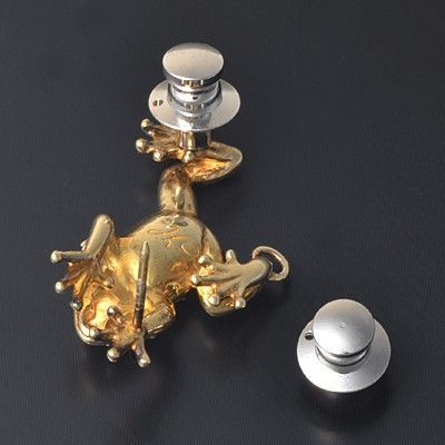 シルバーブローチ