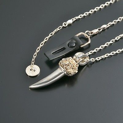 シルバーネックレス