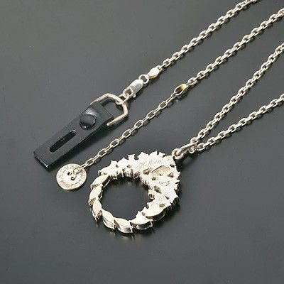 シルバーネックレス