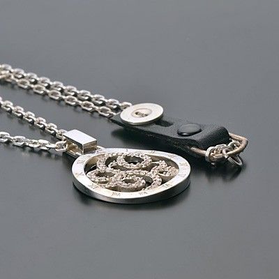 シルバーネックレス