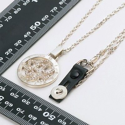 シルバーネックレス