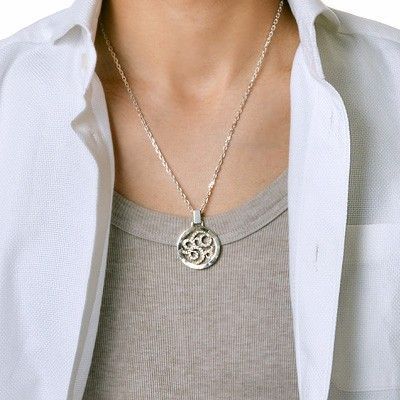 シルバーネックレス