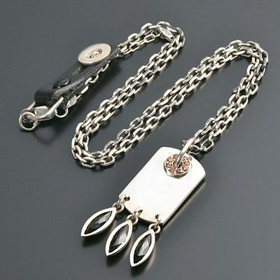 シルバーネックレス