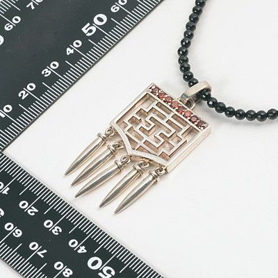 ビーズネックレス